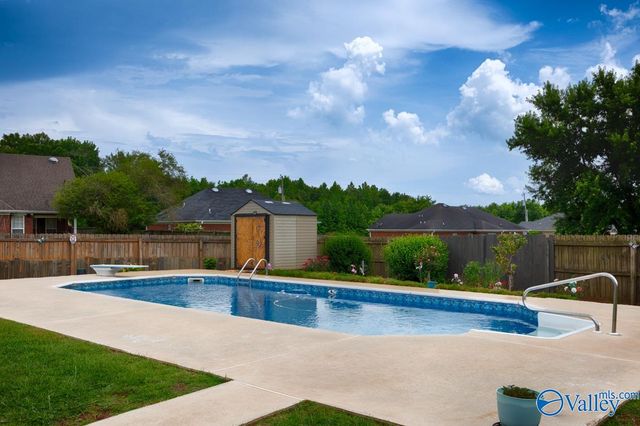 233 Bonaire Drive, Huntsville, AL 35811