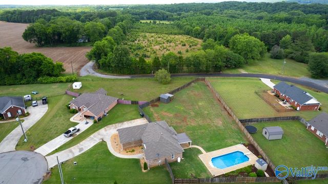 233 Bonaire Drive, Huntsville, AL 35811