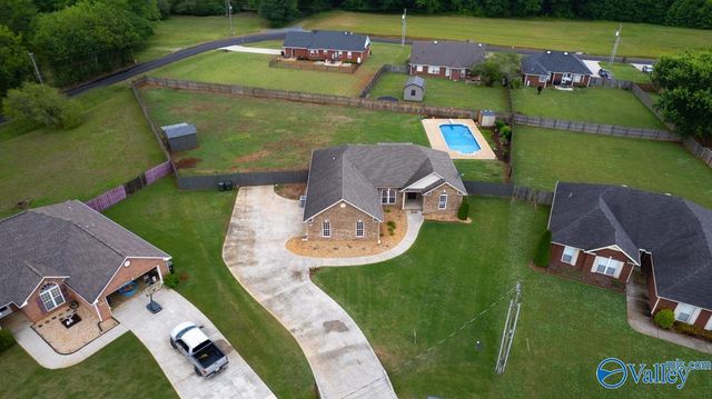 233 Bonaire Drive, Huntsville, AL 35811