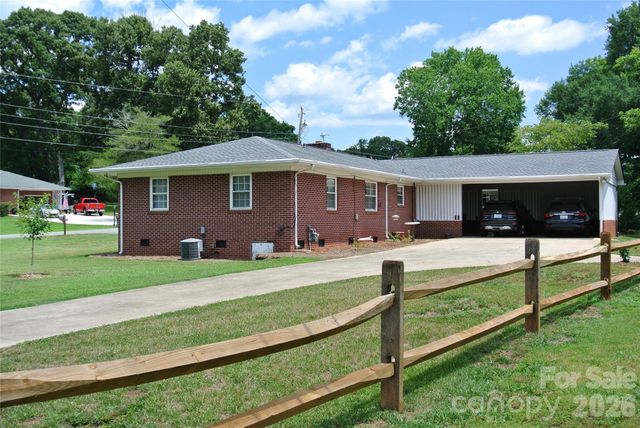 106 Freeman Street, Rutherfordton, NC 28139