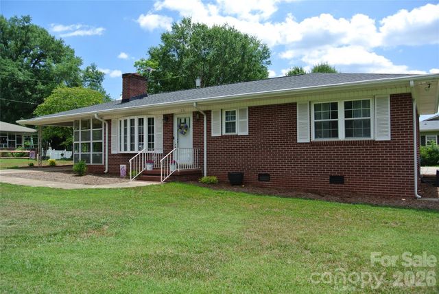 106 Freeman Street, Rutherfordton, NC 28139