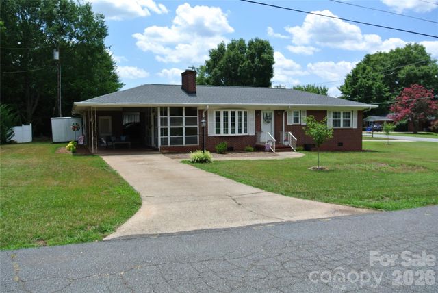 106 Freeman Street, Rutherfordton, NC 28139