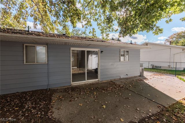 738 West Shore Boulevard, Sheffield Lake, OH 44054