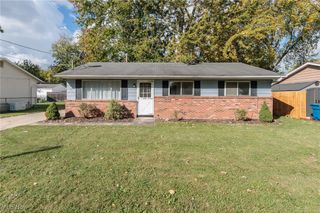 738 West Shore Boulevard, Sheffield Lake, OH 44054