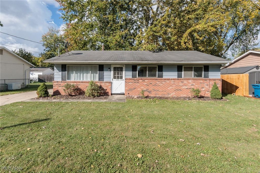 738 West Shore Boulevard, Sheffield Lake, OH 44054