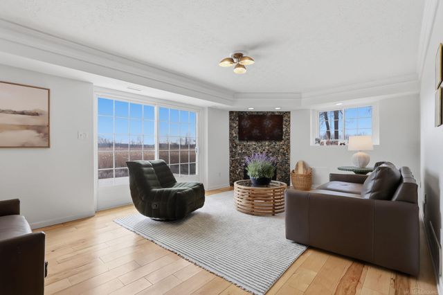 495 Lakes Edge Drive, Oxford, MI 48371