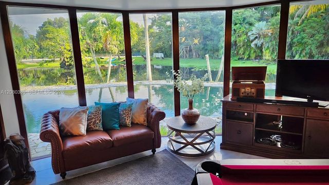 14101 Luray Road, Southwest Ranches, FL 33330