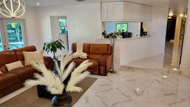 14101 Luray Road, Southwest Ranches, FL 33330