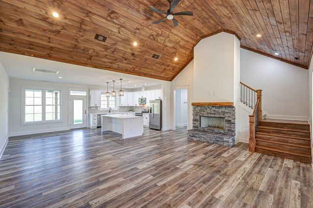 8301 Hartsville Pike, SE, Lebanon, TN 37087