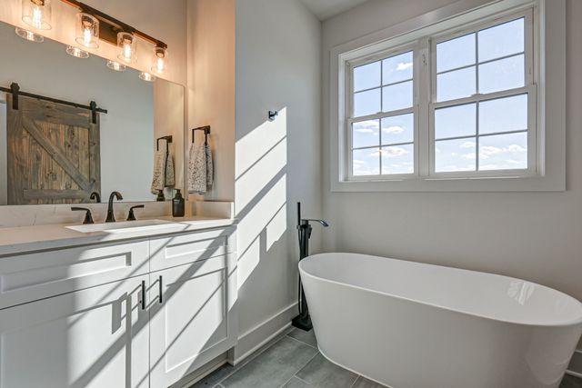 8301 Hartsville Pike, SE, Lebanon, TN 37087