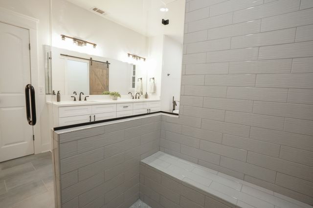 8301 Hartsville Pike, SE, Lebanon, TN 37087