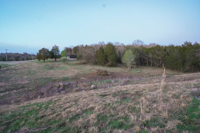 8301 Hartsville Pike, SE, Lebanon, TN 37087