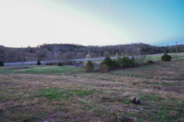 8301 Hartsville Pike, SE, Lebanon, TN 37087