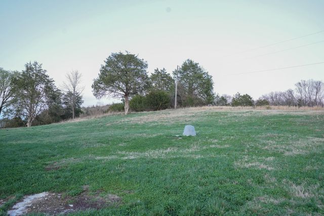 8301 Hartsville Pike, SE, Lebanon, TN 37087