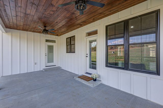 8301 Hartsville Pike, SE, Lebanon, TN 37087