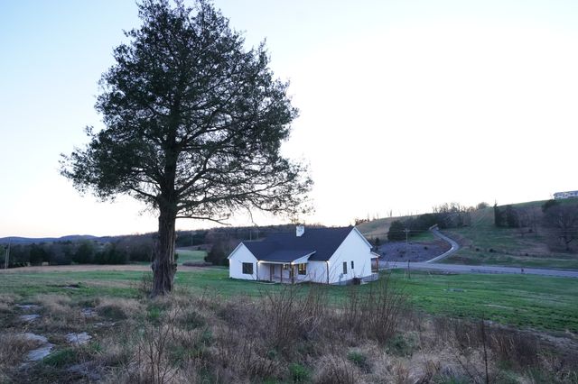 8301 Hartsville Pike, SE, Lebanon, TN 37087