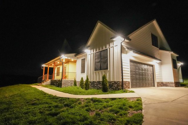 8301 Hartsville Pike, SE, Lebanon, TN 37087