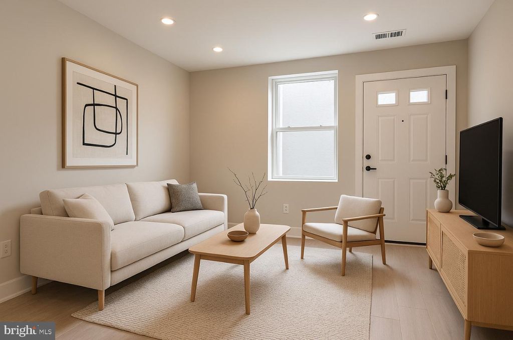 1806 D ST NE #3, Washington, DC 20002