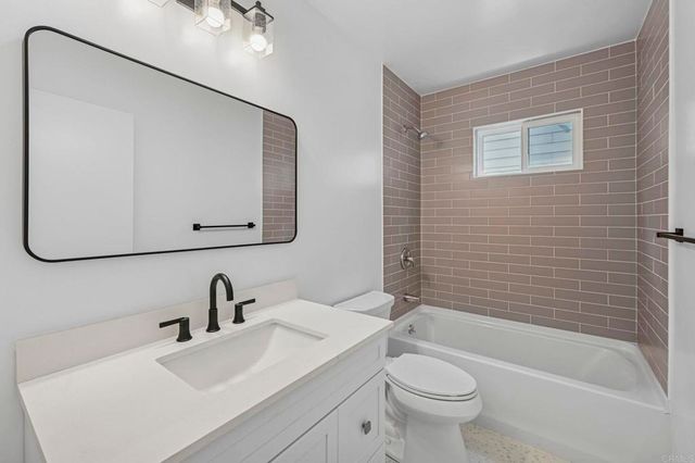 1936 38 Broadway, San Diego, CA 92102