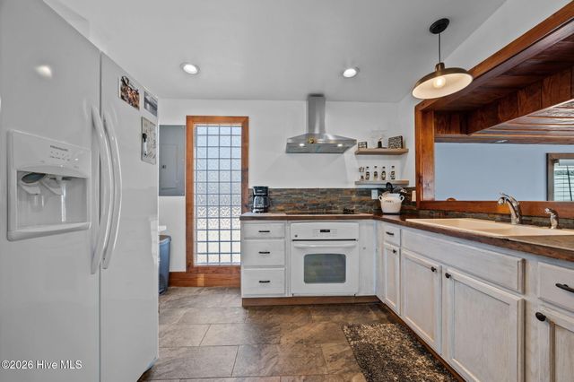 397 Friedman Drive, Blounts Creek, NC 27814