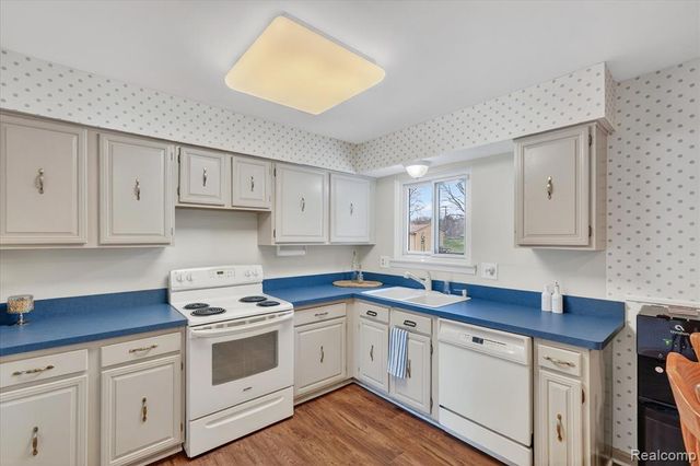 7336 Mustang Drive, Clarkston, MI 48346