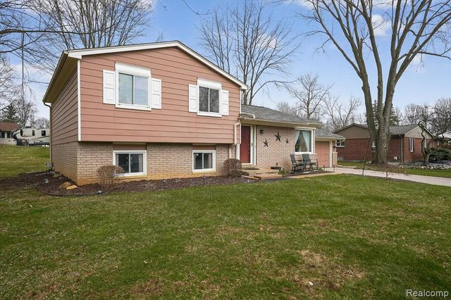 7336 Mustang Drive, Clarkston, MI 48346