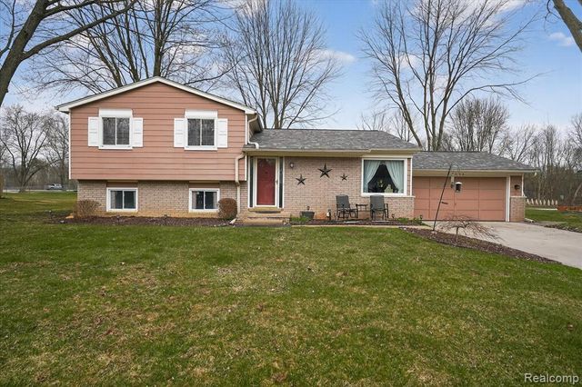 7336 Mustang Drive, Clarkston, MI 48346