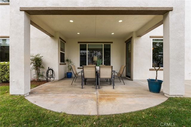 8807 Cuyamaca, Corona, CA 92883