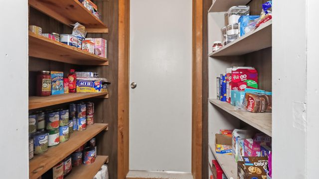 1563 County Road 875, Thornfield, MO 65762