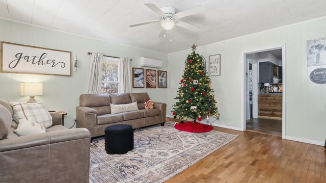 1563 County Road 875, Thornfield, MO 65762