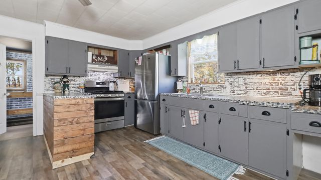 1563 County Road 875, Thornfield, MO 65762