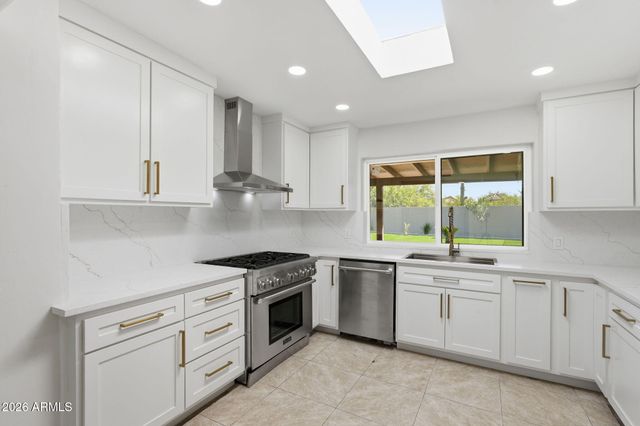 5350 N 1ST Avenue, Tucson, AZ 85718