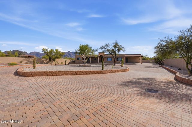 5350 N 1ST Avenue, Tucson, AZ 85718