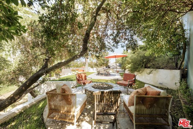 3001 Passmore Drive, Los Angeles, CA 90068