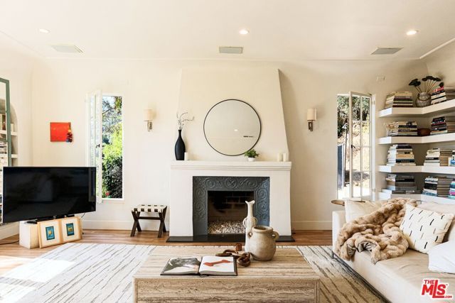 3001 Passmore Drive, Los Angeles, CA 90068