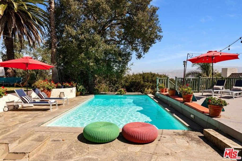 3001 Passmore Drive, Los Angeles, CA 90068