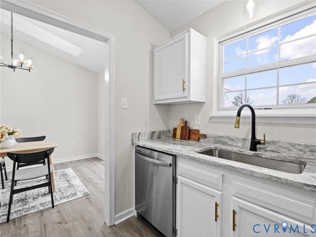 3200 Arthurwood Pl, Richmond, VA 23223