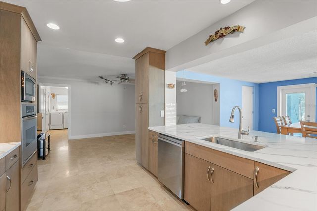 2250 LAGOON DRIVE, Dunedin, FL 34698