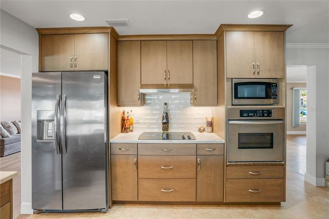 2250 LAGOON DRIVE, Dunedin, FL 34698