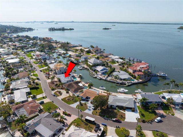 2250 LAGOON DRIVE, Dunedin, FL 34698