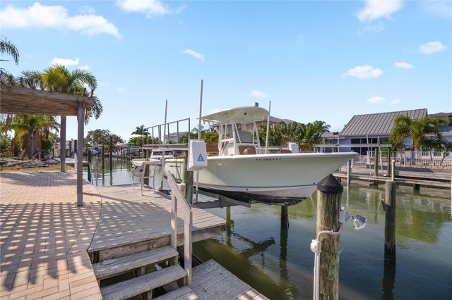 2250 LAGOON DRIVE, Dunedin, FL 34698