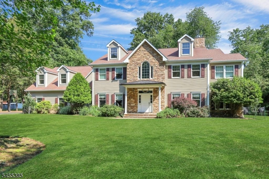 782 Tiffany Ave, River Vale Twp., NJ 07675 — photo 2