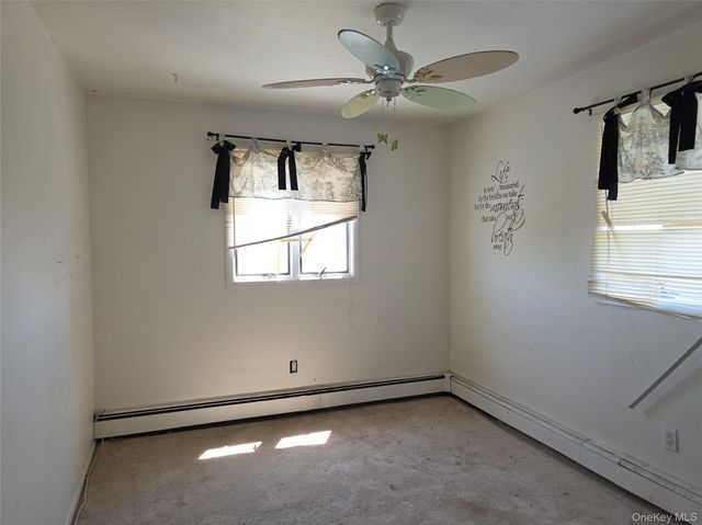 39 Kent Road, Island Park, NY 11558