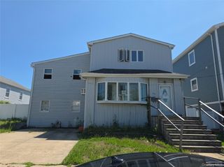 39 Kent Road, Island Park, NY 11558