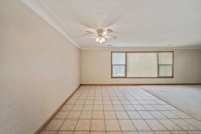 5841 W Lawrence Avenue 2NE, Chicago, IL 60630