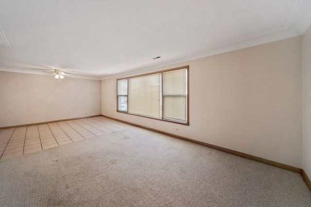 5841 W Lawrence Avenue 2NE, Chicago, IL 60630