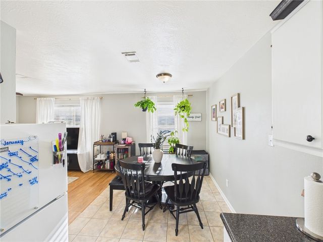 2201-03 Crest, College Station, TX 77840