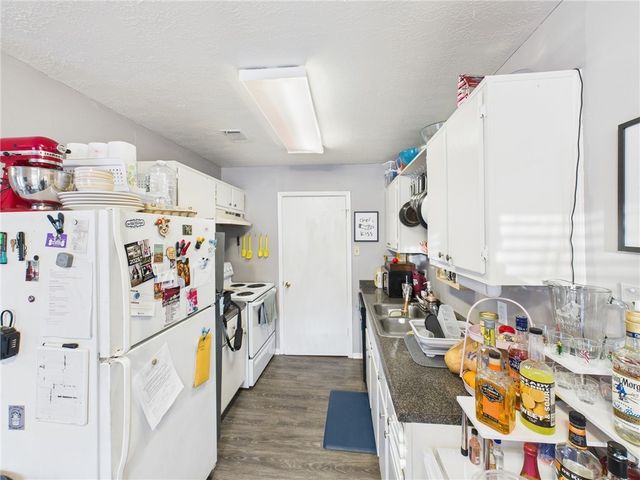 2201-03 Crest, College Station, TX 77840