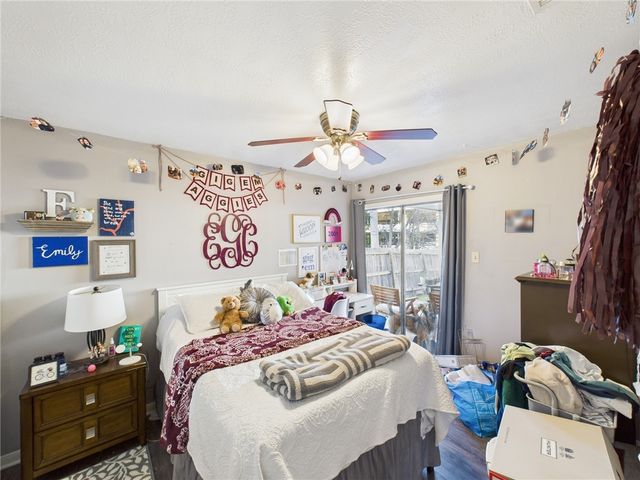 2201-03 Crest, College Station, TX 77840