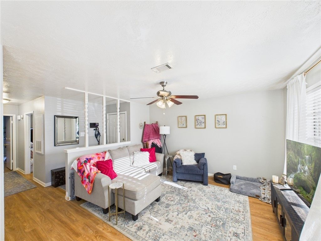 2201-03 Crest, College Station, TX 77840 — photo 5